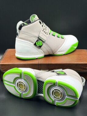 Nike Zoom LeBron 5 'Dunkman'